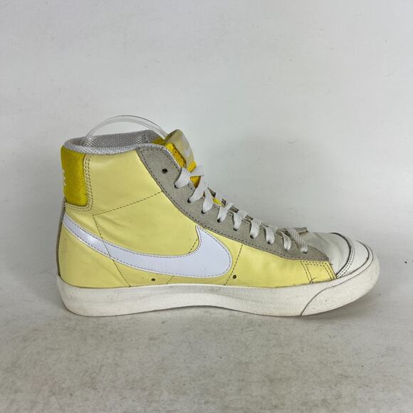 Nike Blazer Mid 77 Sneakers Women's 8.5 Yellow White Running Shoes CZ0363-700 - Picture 3 of 9